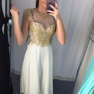 Beautiful Prom Dress!